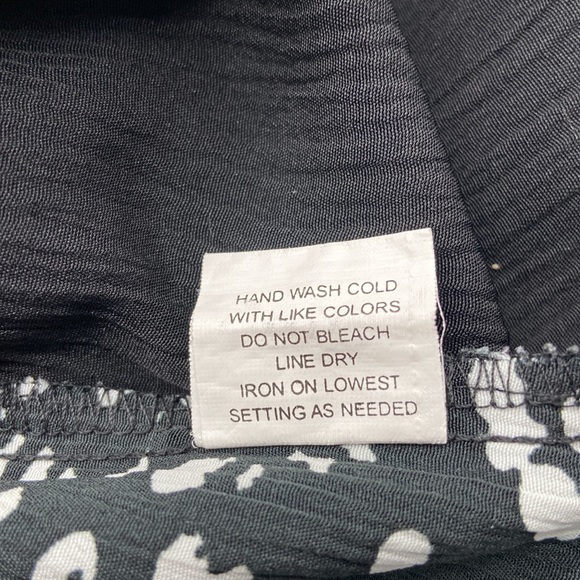 Notations Woman Fooler Top Size 1X - Picture 6 of 7